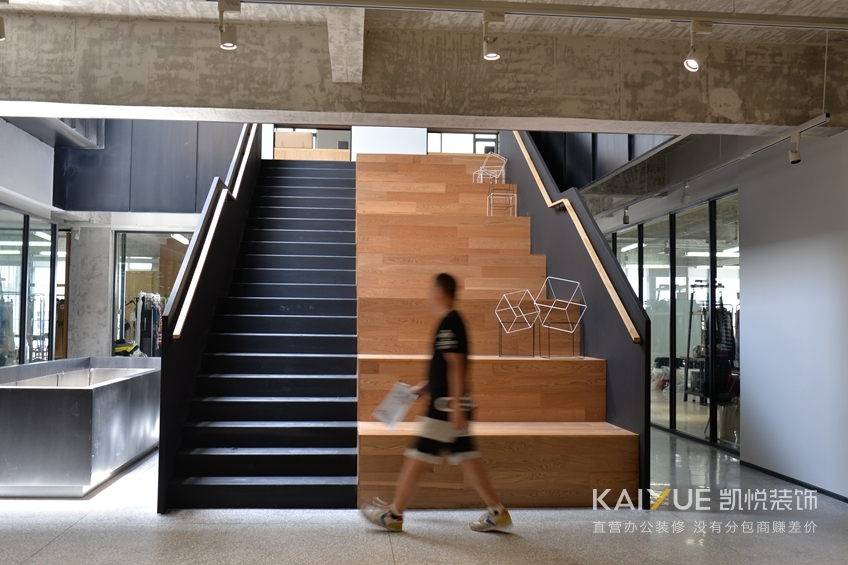 办公大楼装修实景图片