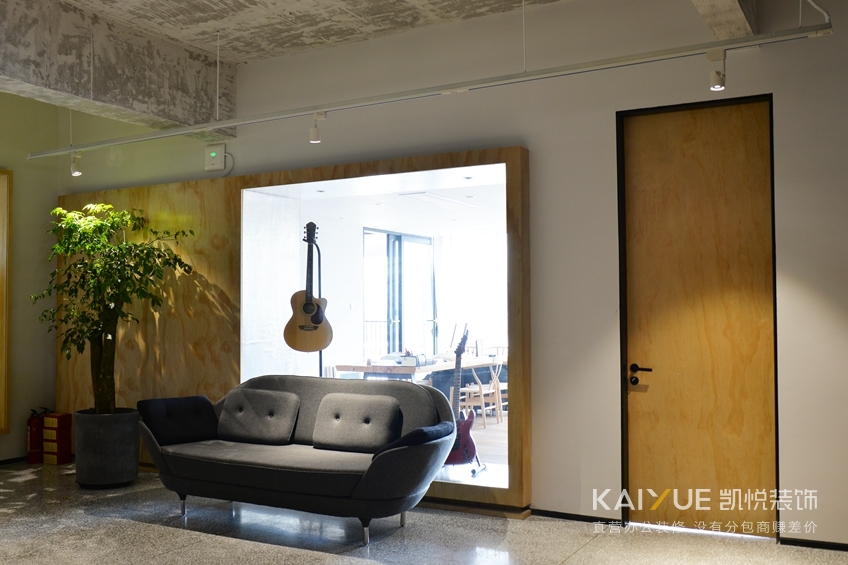 办公大楼装修实景图片