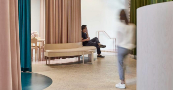 这办公室装修的这么温柔，是想撩谁