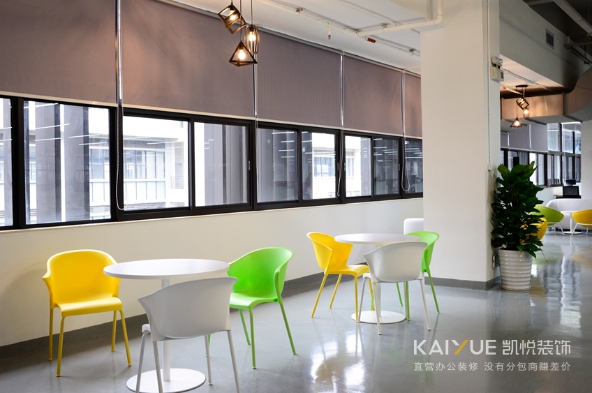 小鹏汽车办公室装修实景图