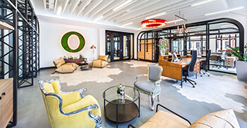 受历史和周围建筑灵感来创造新型办公室装修模式