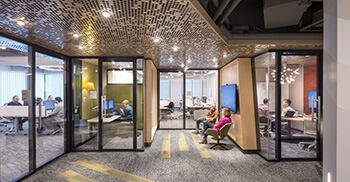 微软办公空间装修设计打造生态办公环境