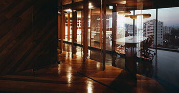 办公装修要为其空间流畅与工作需要而组合