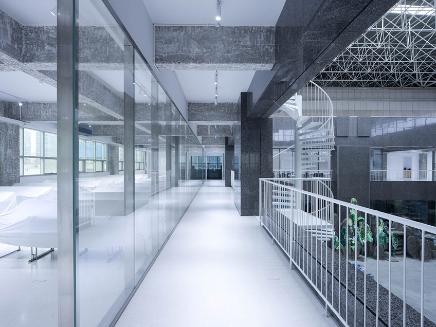 办公装修公司 走道