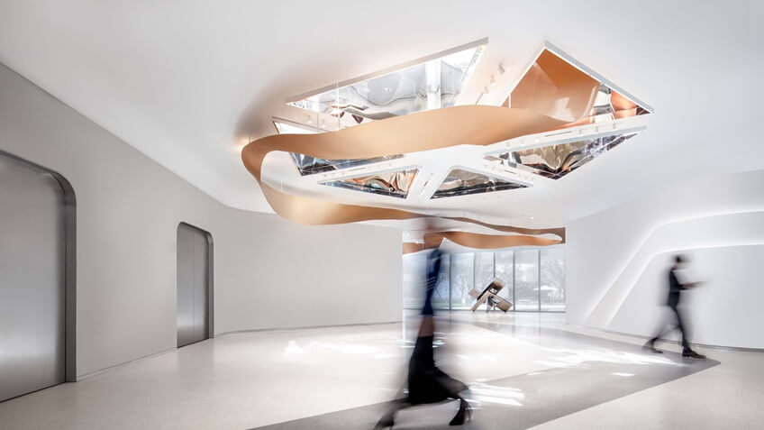 办公室装修 等待电梯