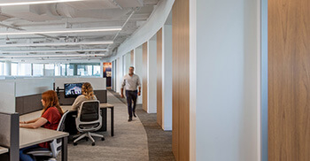 酷炫金融办公空间_广州办公室装修