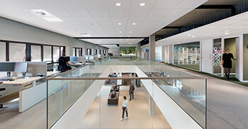 市政厅改造成现代活力办公空间_广州装修