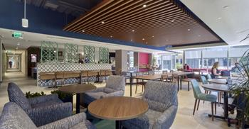 办公大楼装修打造高度灵活办公空间