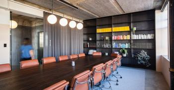 办公楼装修设计打造有温暖与灵活共存空间