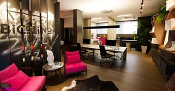 办公室装潢-打造时尚与复古混搭设计