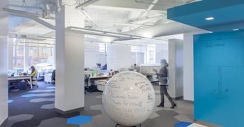 广州装修公司将创意写作墙运用办公室内