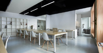 办公室装饰设计-塑造简约黑白秩序