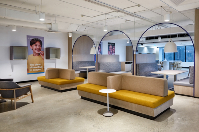 装修中小型办公室