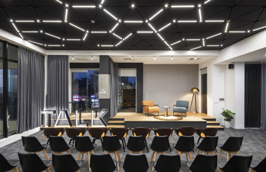 现代化办公室装修设计