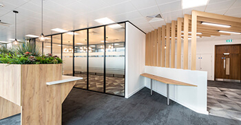 多元化办公装修设计营造现代主题氛围