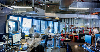 办公环境设计将闲置空间塑造成令人惊叹的办公区