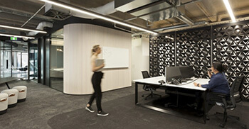 办公设计公司建造时尚灵活办公空间