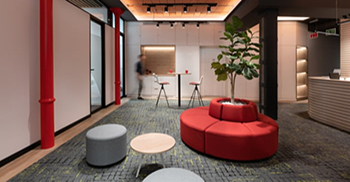 来自西班牙律所的办公室室内设计灵感：尊重过去 享受当下