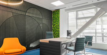 以温暖和开放为设计追求的办公空间