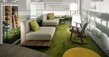 广泛使用环保材料和天然木材 设计悬索桥以俯瞰办公室