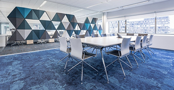 办公室接待台的设计是由公司的企业风格驱动的