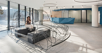 汽车公司办公室设计?理念被称为“冒险的感觉”