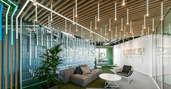 办公楼装修：出气筒在空间维和中提供了极好的价值