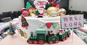 精彩回顾丨生日会+圣诞节 凯悦家人的双倍欢乐