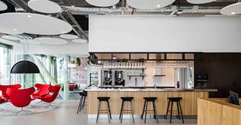 办公室装修案例：平衡创造力和效率的秘诀在于丰富的设计细节