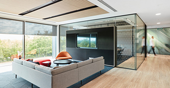 公司办公室设计将空间定义为同心圆 曲线从中心蜿蜒而出