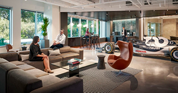 办公室装修设计：用新的饰面刷新它们调色板柔和而温暖