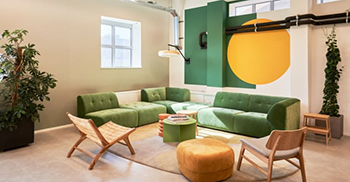 办公室装修设计：试图捕捉太阳的运动玩弄光影