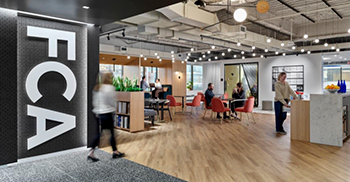 办公室装修方案：亲自然策略和采光增强了与自然世界的联系