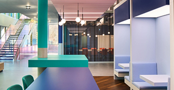 办公楼装修：在中央感官区，专家们可以专注于巧克力的感官维度