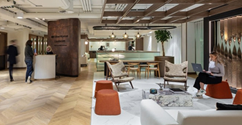 公司办公楼装修：将中世纪的魅力与现代功能融为一体