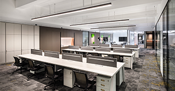 选择办公楼装修公司时应重点关注哪些方面？